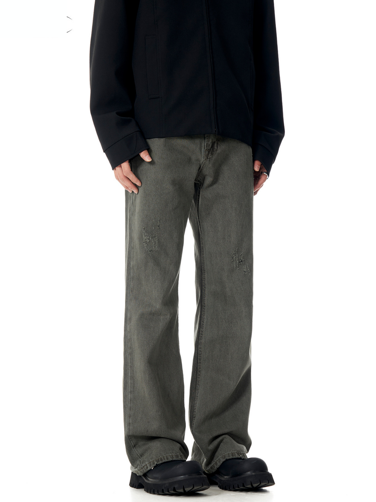 FADE DISTRESS STRAIGHT-LEG JEANS