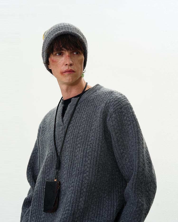 SEINE CABLE KNIT SWEATER - Revivo Avenue
