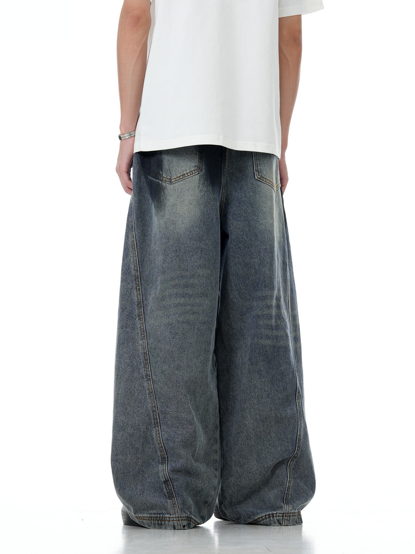 DRIFT WASHED SUPER WIDE-LEG JEANS
