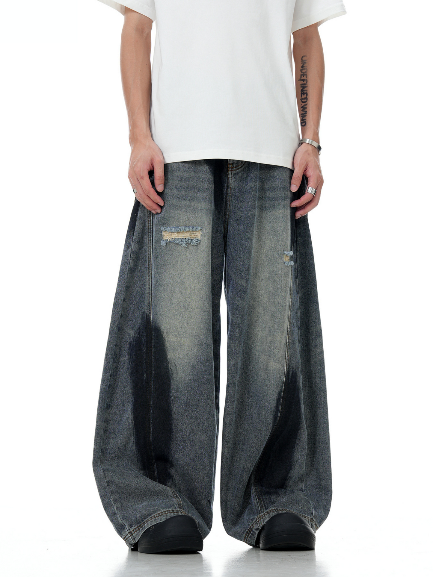 DRIFT WASHED SUPER WIDE-LEG JEANS