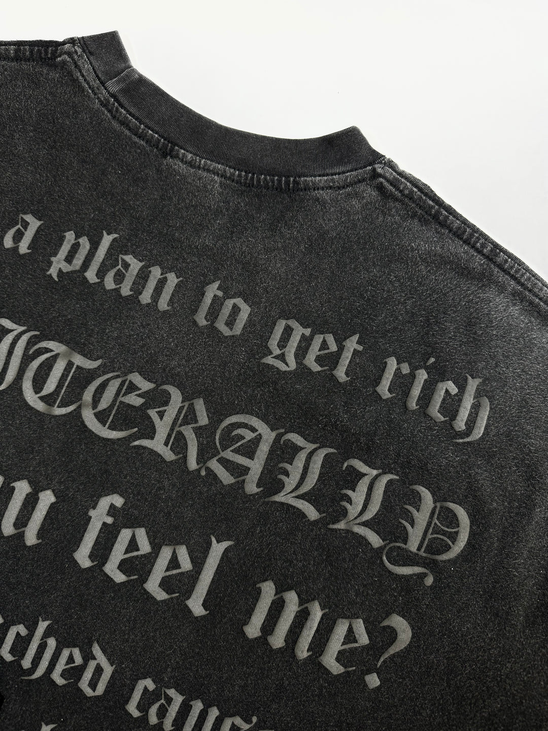 ACONITE DISTRESSED OVERSIZED TEE