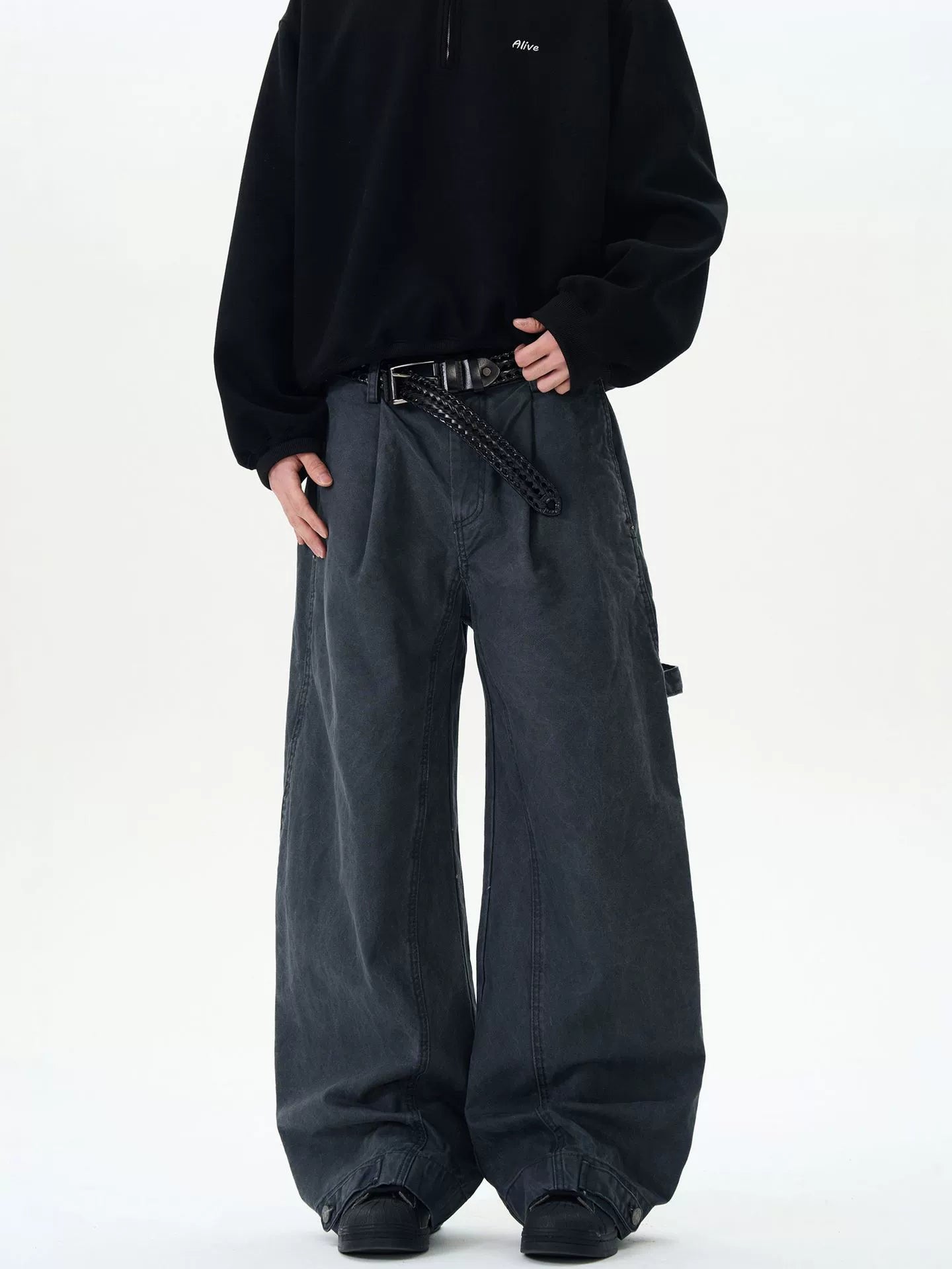 AIMÉ PARACHUTE PANTS - Revivo Avenue