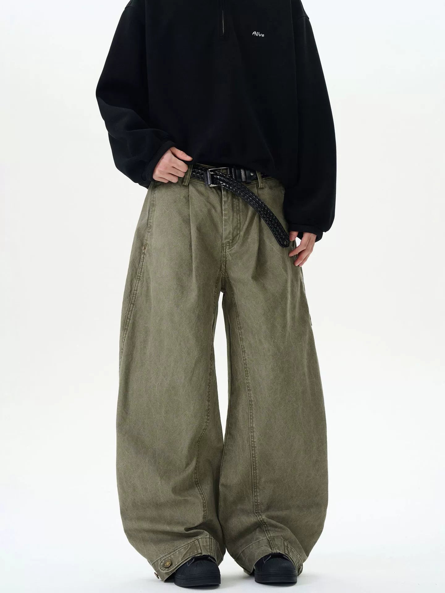 AIMÉ PARACHUTE PANTS - Revivo Avenue