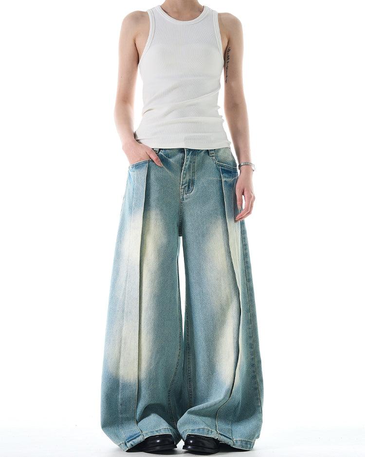 Spectacle Pleated Jeans - Revivo Avenue
