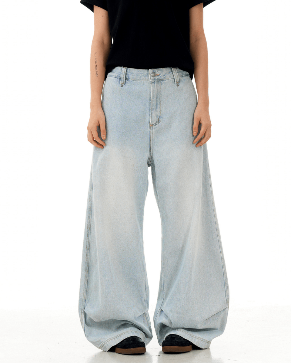 Sydney Pale Blue Volume Jeans - Revivo Avenue